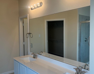 30014 Twisting Springs Drive - Photo Thumbnail 20