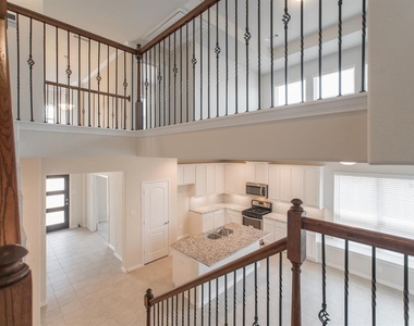 30014 Twisting Springs Drive - Photo Thumbnail 17
