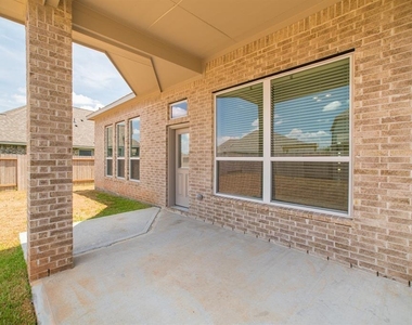 30014 Twisting Springs Drive - Photo Thumbnail 28