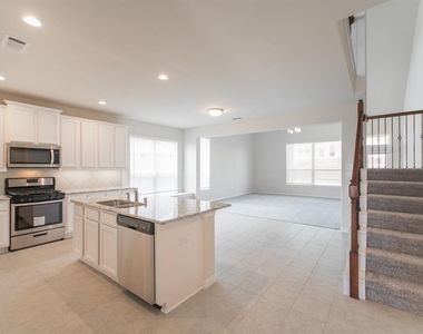30014 Twisting Springs Drive - Photo Thumbnail 7