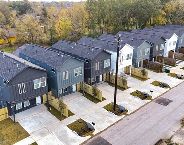 1211 Dewalt Street - Photo Thumbnail 25