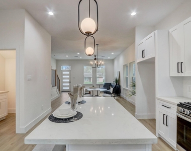 1211 Dewalt Street - Photo Thumbnail 8