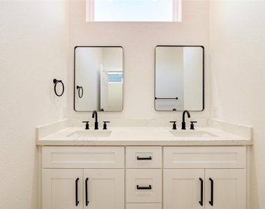 1211 Dewalt Street - Photo Thumbnail 22