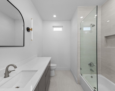 2314 Barbee Street - Photo Thumbnail 15