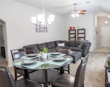 5135 Misty Lane - Photo Thumbnail 4