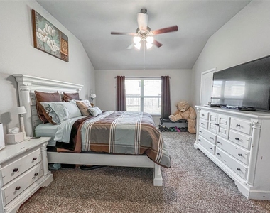 5135 Misty Lane - Photo Thumbnail 8