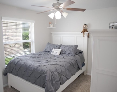 5135 Misty Lane - Photo Thumbnail 12