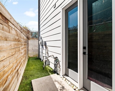 1817 Elite Drive - Photo Thumbnail 19