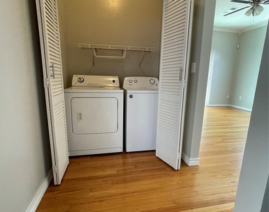4122 Drake Street - Photo Thumbnail 10