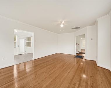 4390 Harvest Lane - Photo Thumbnail 4