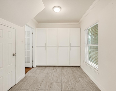 4390 Harvest Lane - Photo Thumbnail 10
