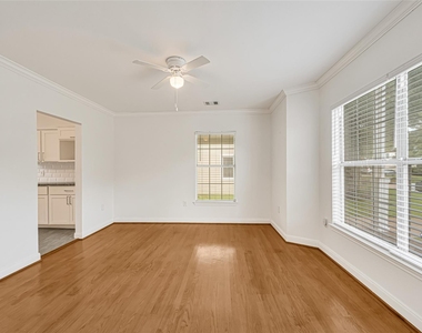 4390 Harvest Lane - Photo Thumbnail 5