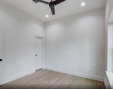1217 Dewalt Street - Photo Thumbnail 18
