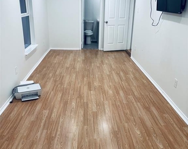 1828 Forest Hill - Photo Thumbnail 2