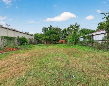 8930 Bellflower Street - Photo Thumbnail 22