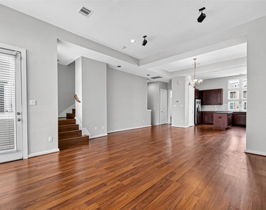2352 Sperber Lane - Photo Thumbnail 8