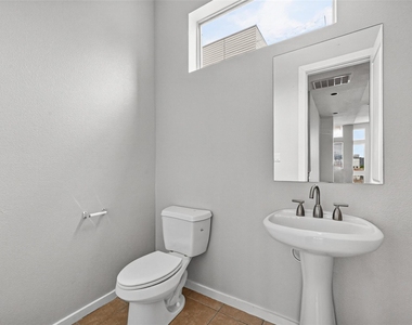 2352 Sperber Lane - Photo Thumbnail 21