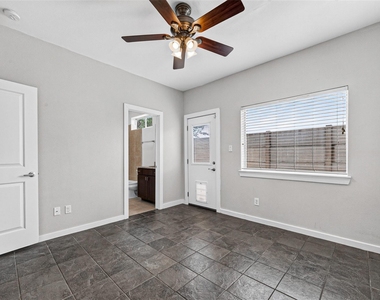 2352 Sperber Lane - Photo Thumbnail 17