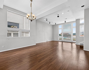 2352 Sperber Lane - Photo Thumbnail 5