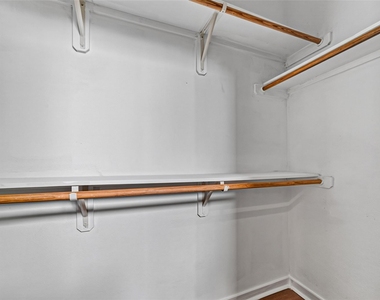 2352 Sperber Lane - Photo Thumbnail 20