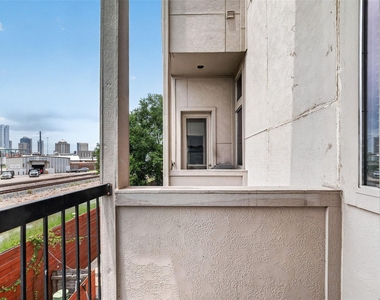 2352 Sperber Lane - Photo Thumbnail 22