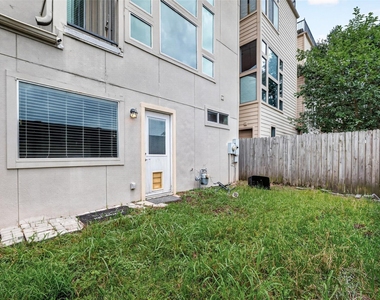 2352 Sperber Lane - Photo Thumbnail 34