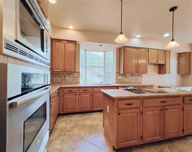 5019 Greenriver Valley Drive - Photo Thumbnail 2