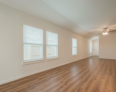 7538 Coral Terrace Drive - Photo Thumbnail 5