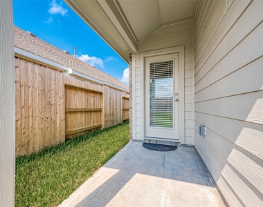 7538 Coral Terrace Drive - Photo Thumbnail 32