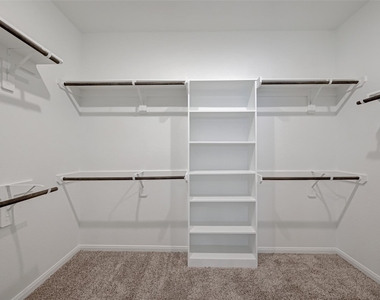 1526 Lakeline Oak Drive - Photo Thumbnail 12
