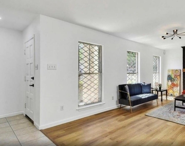 11821 Petal Drive - Photo Thumbnail 2