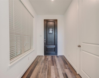 1415 Adell Rose Lane - Photo Thumbnail 12