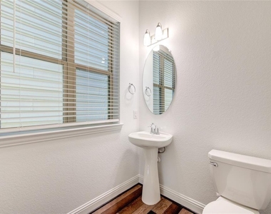 1415 Adell Rose Lane - Photo Thumbnail 37