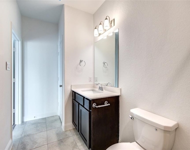 1415 Adell Rose Lane - Photo Thumbnail 38