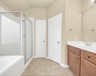 6106 Grassy Haven Lane - Photo Thumbnail 6