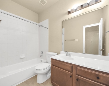 6106 Grassy Haven Lane - Photo Thumbnail 9