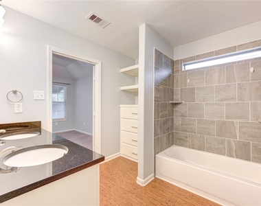 503 W Linney Street - Photo Thumbnail 35