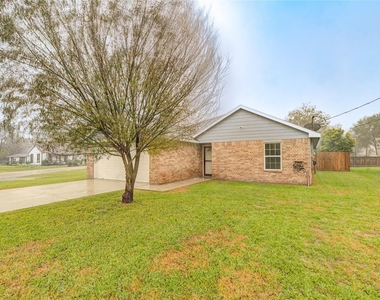 503 W Linney Street - Photo Thumbnail 3