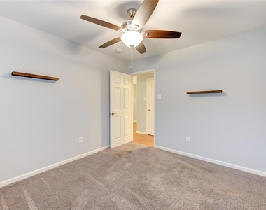 503 W Linney Street - Photo Thumbnail 26