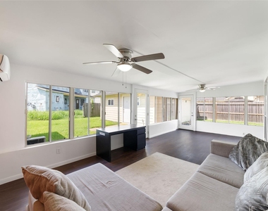 7919 Quail Meadow Drive - Photo Thumbnail 14
