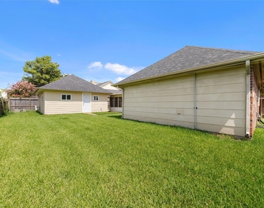 7919 Quail Meadow Drive - Photo Thumbnail 23