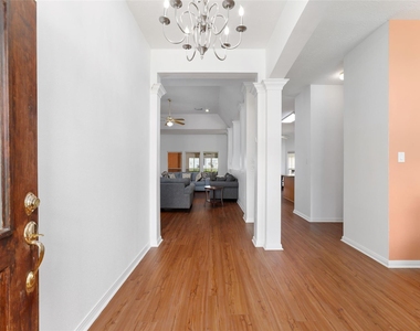 7919 Quail Meadow Drive - Photo Thumbnail 2