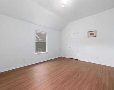 7919 Quail Meadow Drive - Photo Thumbnail 21