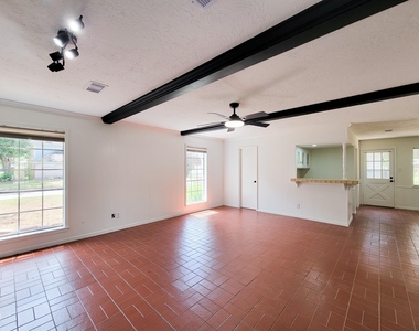 3930 Cypress Hill Drive - Photo Thumbnail 14