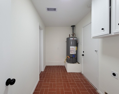 3930 Cypress Hill Drive - Photo Thumbnail 26