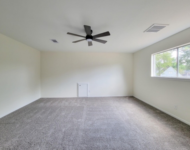 3930 Cypress Hill Drive - Photo Thumbnail 32