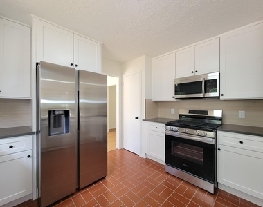 3930 Cypress Hill Drive - Photo Thumbnail 20