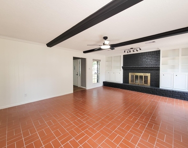 3930 Cypress Hill Drive - Photo Thumbnail 12