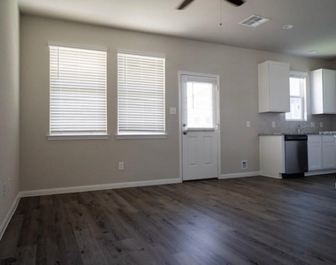 2533 Sturgeon Way - Photo Thumbnail 2