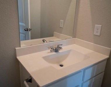 2533 Sturgeon Way - Photo Thumbnail 18